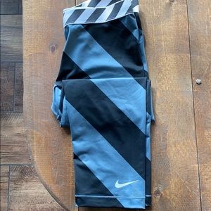 Nike leggings